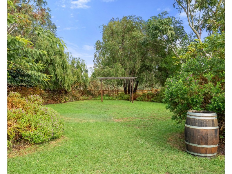 576 Telephone Lane, Baldivis WA 6171