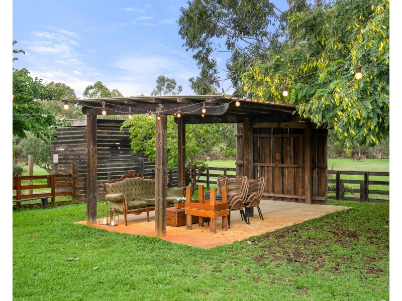 576 Telephone Lane, Baldivis WA 6171