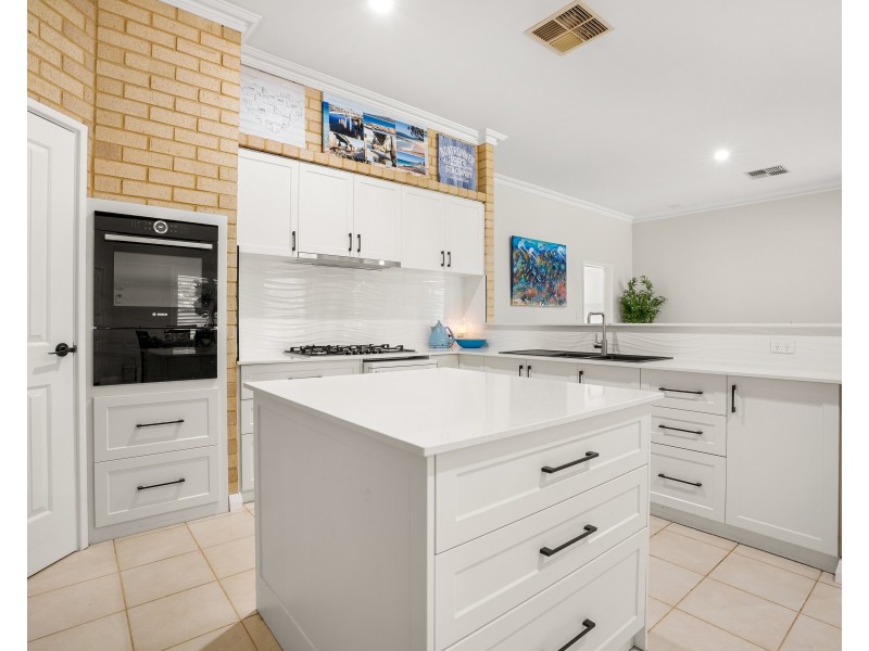 27 OAK WAY, Baldivis WA 6171