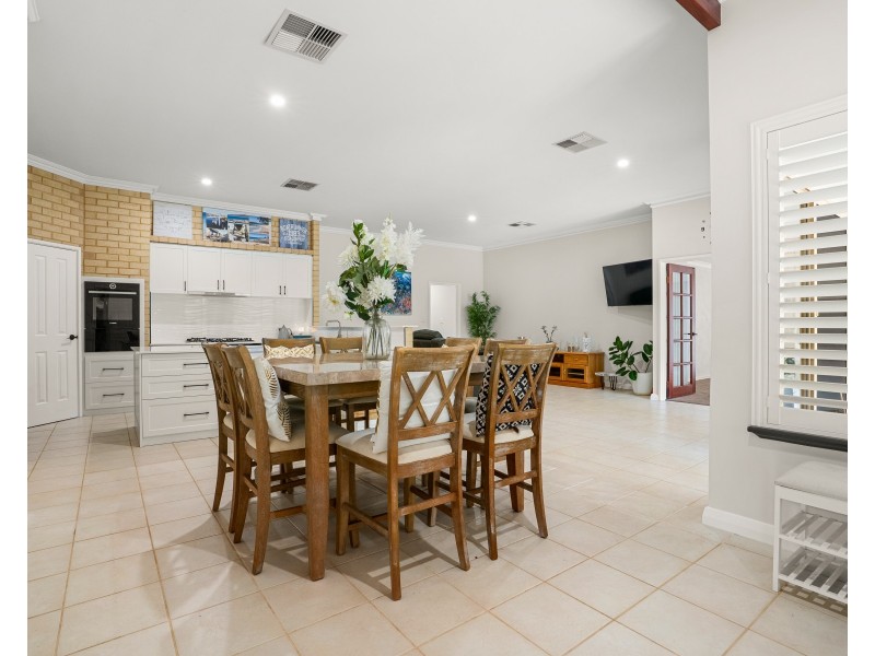 27 OAK WAY, Baldivis WA 6171