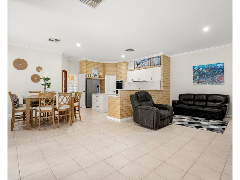 27 OAK WAY, Baldivis WA 6171