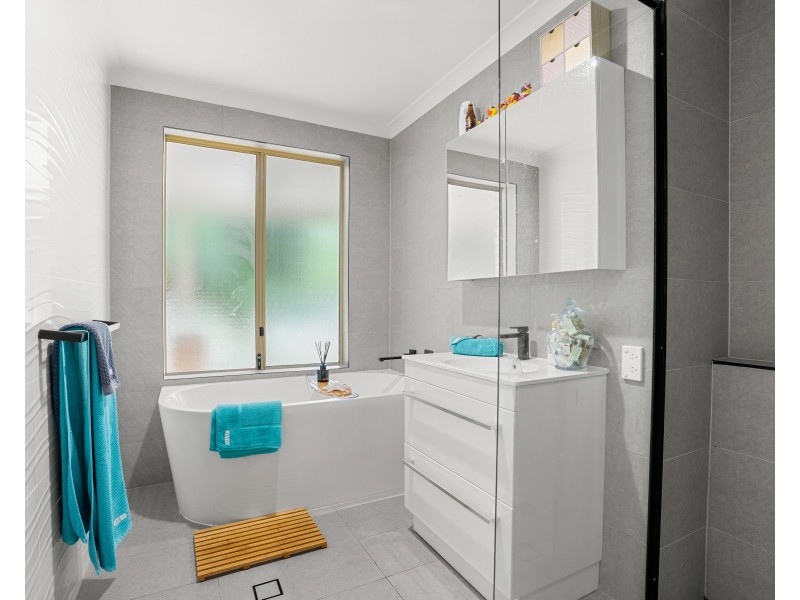 27 OAK WAY, Baldivis WA 6171