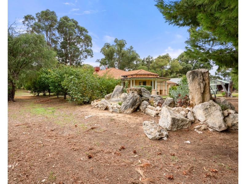 27 OAK WAY, Baldivis WA 6171