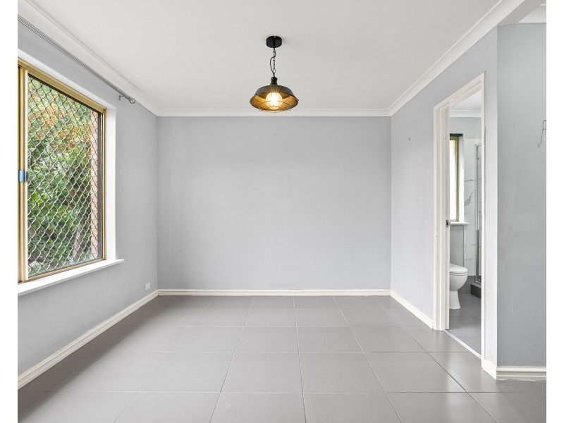 30 CUMBERLAND WAY, Waikiki WA 6169