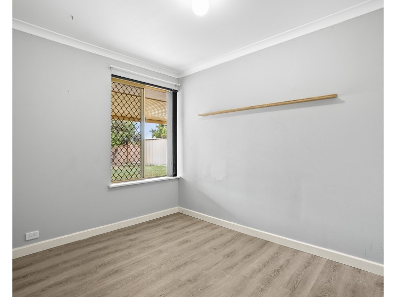 30 CUMBERLAND WAY, Waikiki WA 6169
