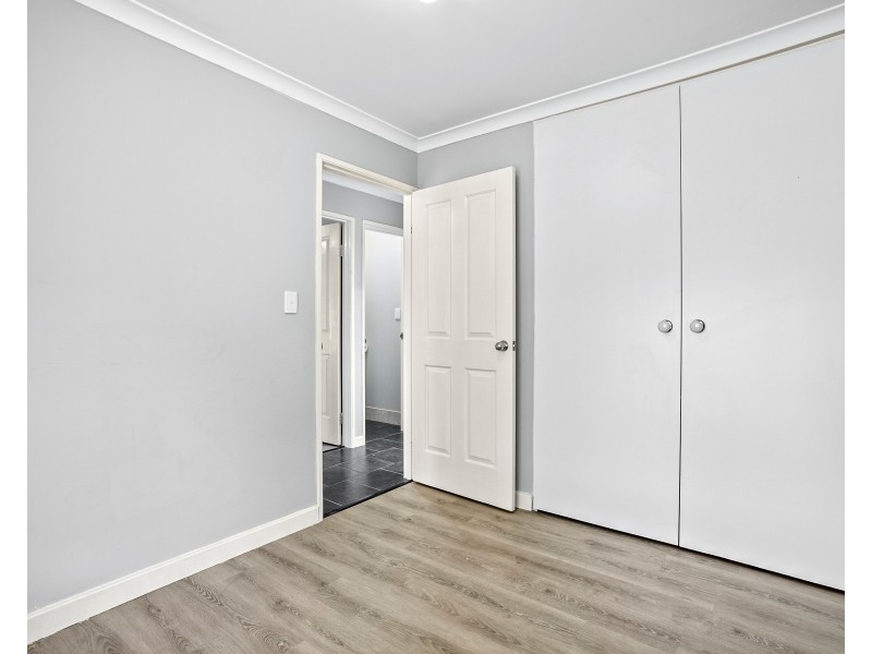 30 CUMBERLAND WAY, Waikiki WA 6169