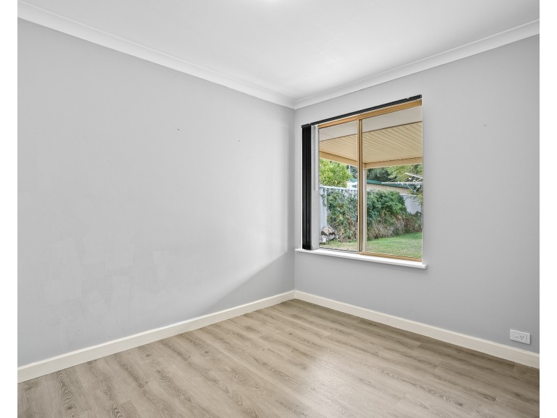 30 CUMBERLAND WAY, Waikiki WA 6169