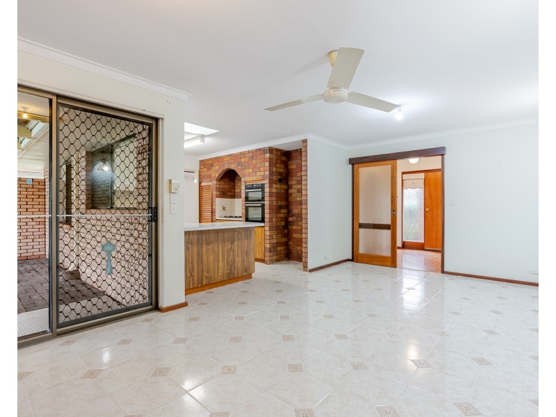 10 SEABROOKE AVENUE, Rockingham WA 6168