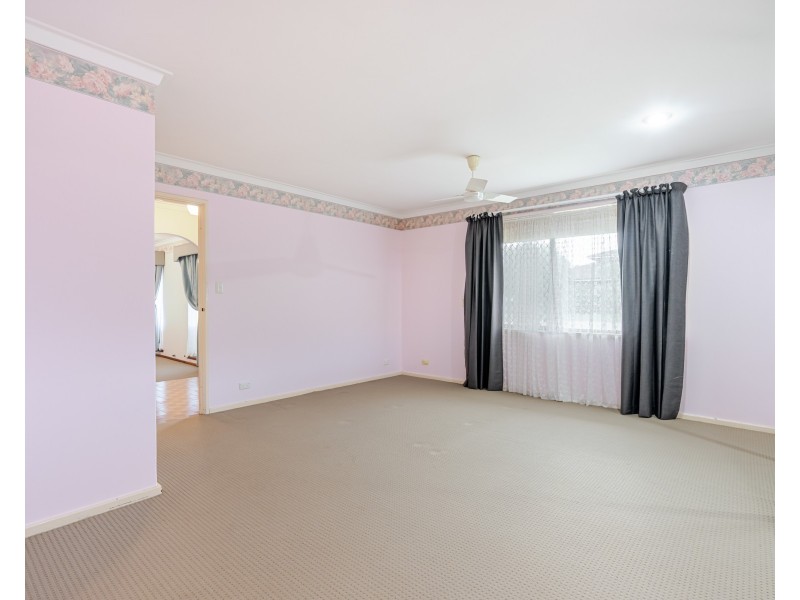 10 SEABROOKE AVENUE, Rockingham WA 6168