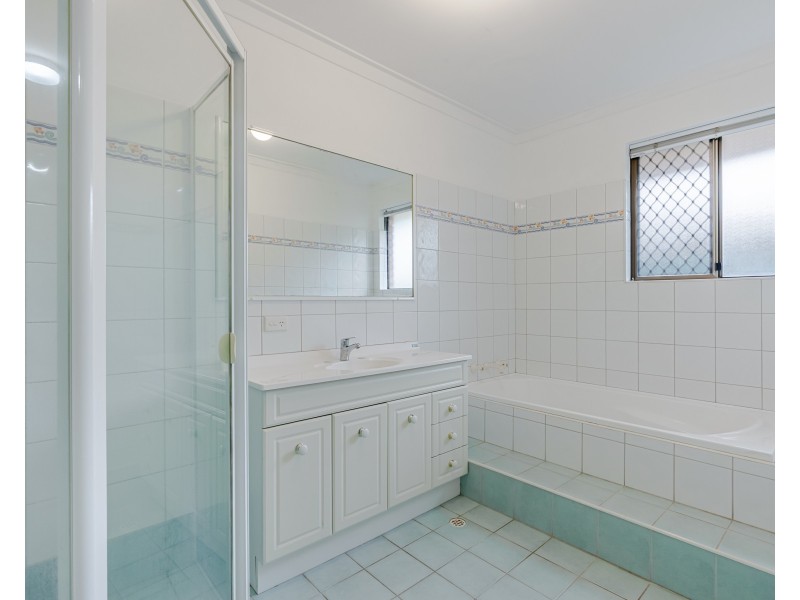 10 SEABROOKE AVENUE, Rockingham WA 6168