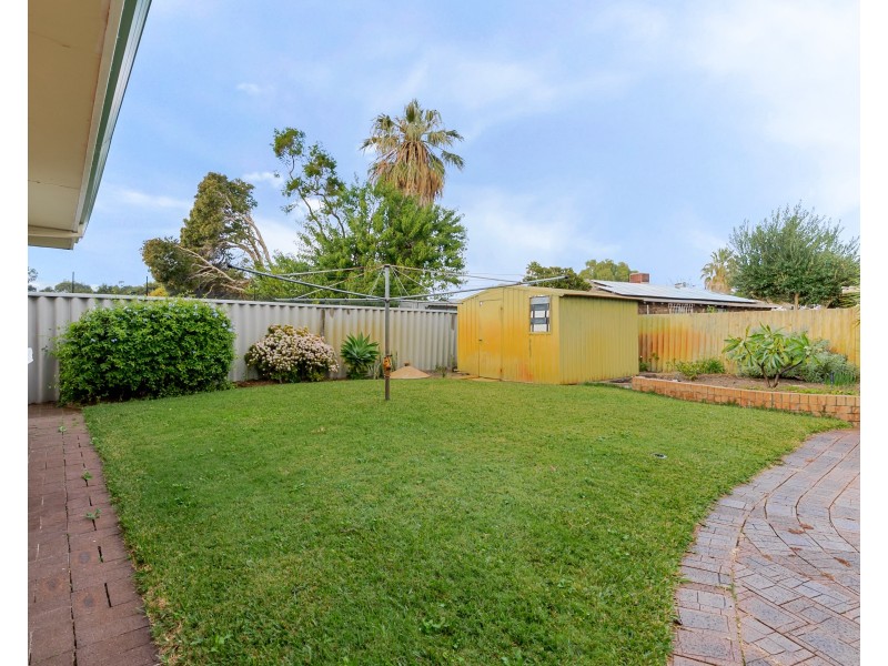 10 SEABROOKE AVENUE, Rockingham WA 6168