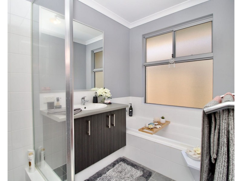 16 Broomhurst St, Baldivis WA 6171
