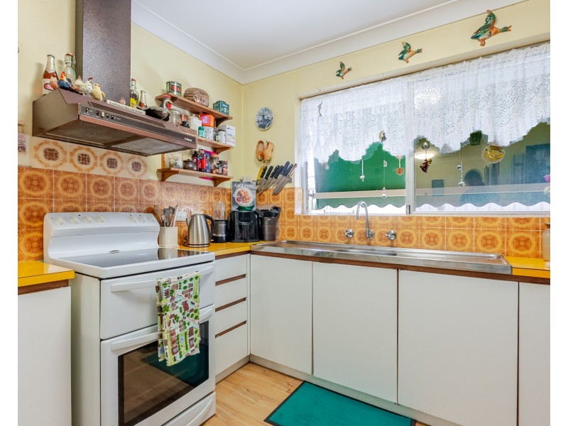 14 JANET ROAD, Safety Bay WA 6169