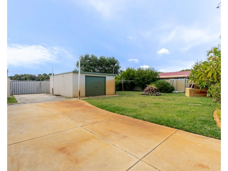 14 JANET ROAD, Safety Bay WA 6169