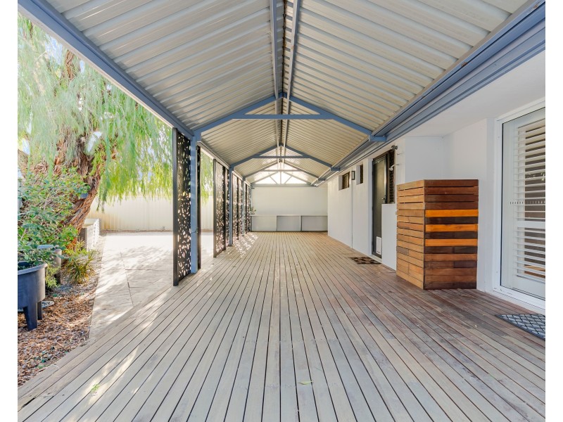 172 PENGUIN ROAD, Safety Bay WA 6169