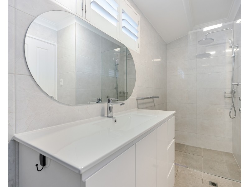 172 PENGUIN ROAD, Safety Bay WA 6169