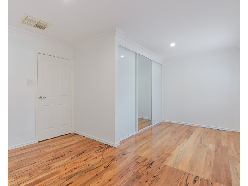 172 PENGUIN ROAD, Safety Bay WA 6169