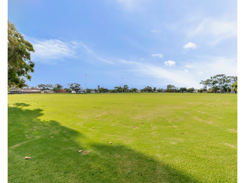 66 COUNCIL AVENUE, Rockingham WA 6168