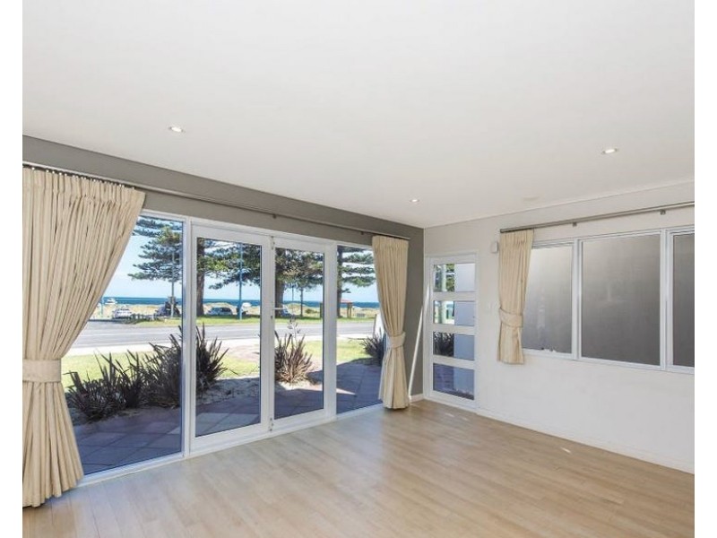 2/216 Arcadia Dr, Shoalwater WA 6169