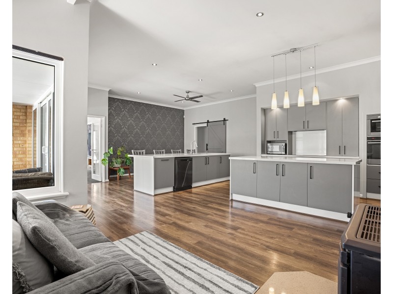 33 CALILLY WAY, Baldivis WA 6171