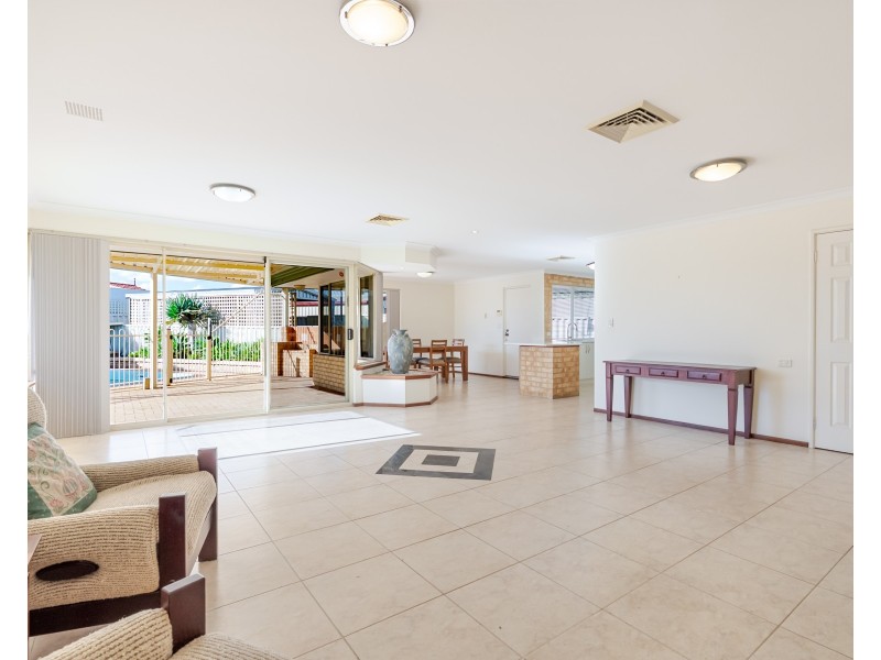 14 KEEL COVE, Waikiki WA 6169