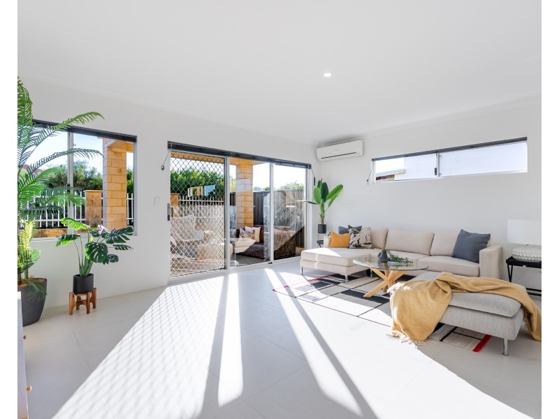14 Shore Lane, Port Kennedy WA 6172