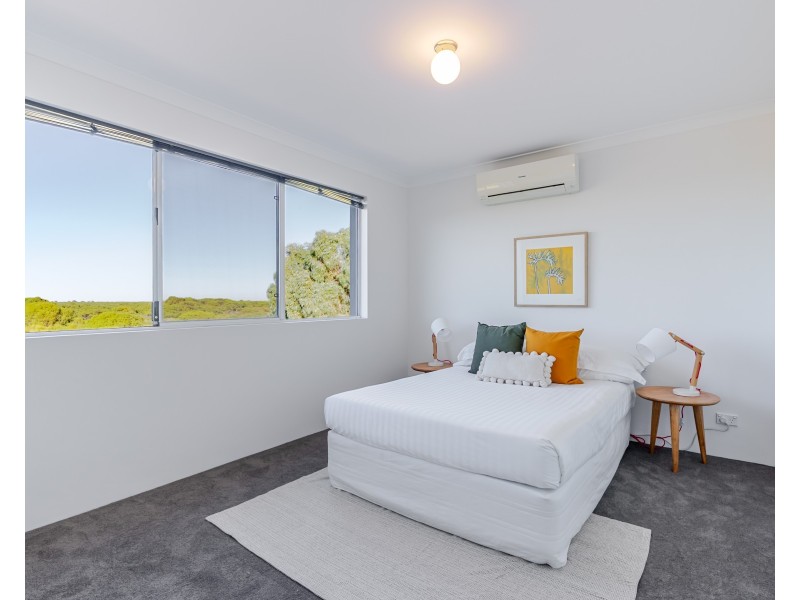 14 Shore Lane, Port Kennedy WA 6172