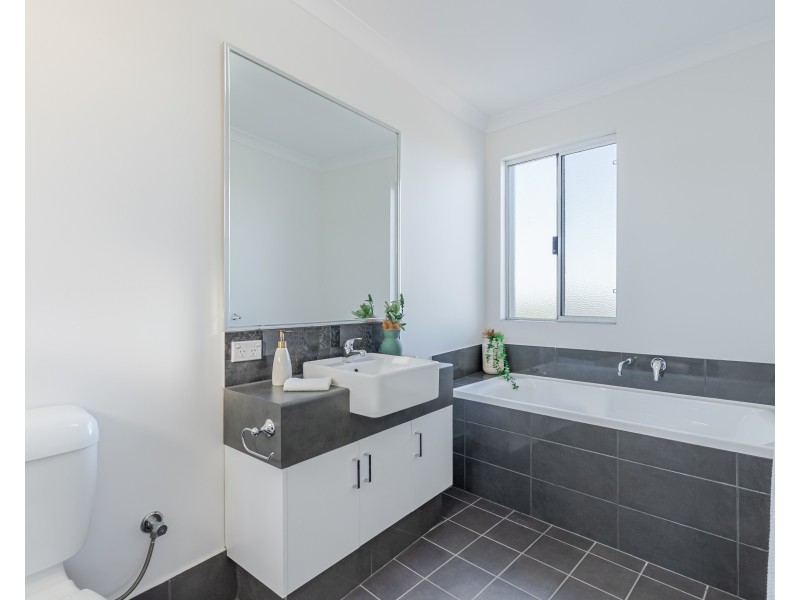 14 Shore Lane, Port Kennedy WA 6172