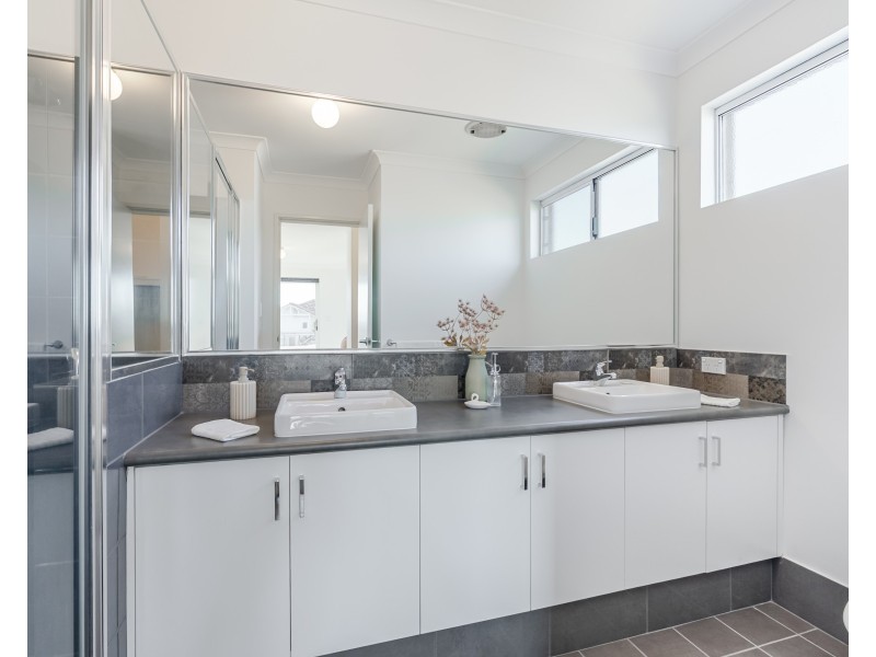 14 Shore Lane, Port Kennedy WA 6172