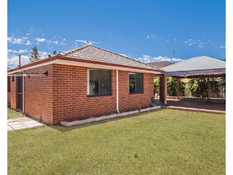 19 Noosa Drive, Secret Harbour WA 6173