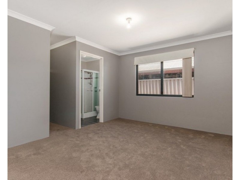 19 Noosa Drive, Secret Harbour WA 6173