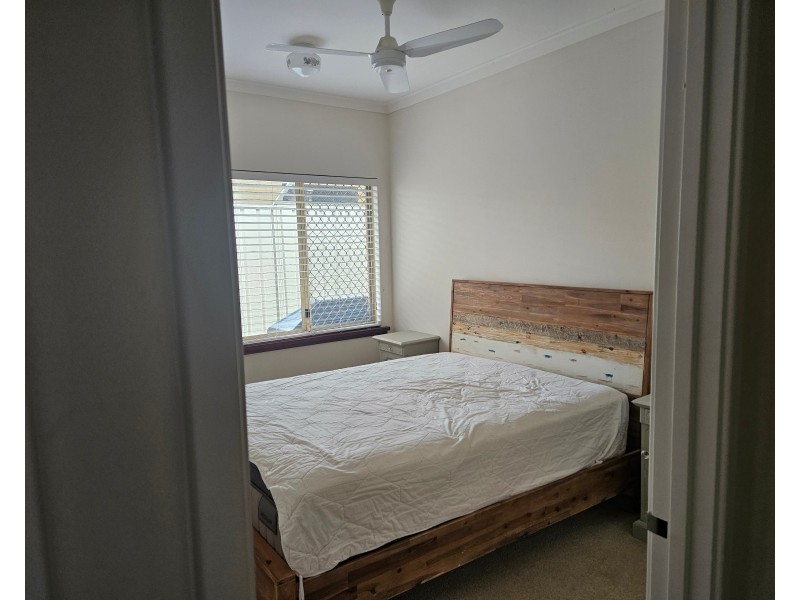 35 Parkin St, Rockingham WA 6168