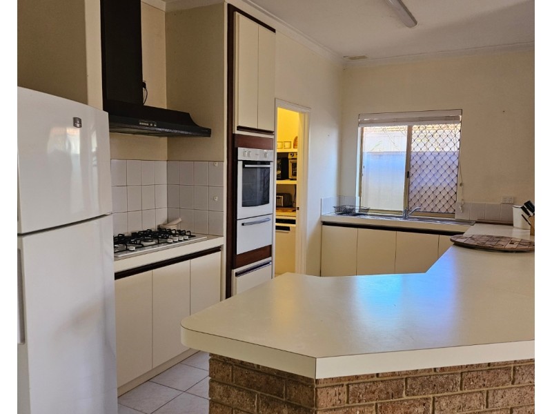 35a Parkin St, Rockingham WA 6168