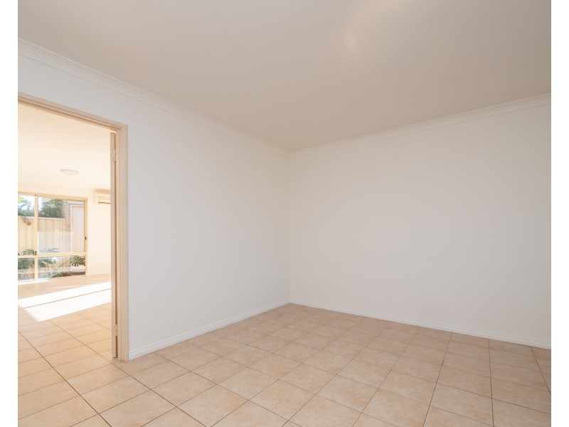 73 MONTORO DRIVE, Port Kennedy WA 6172