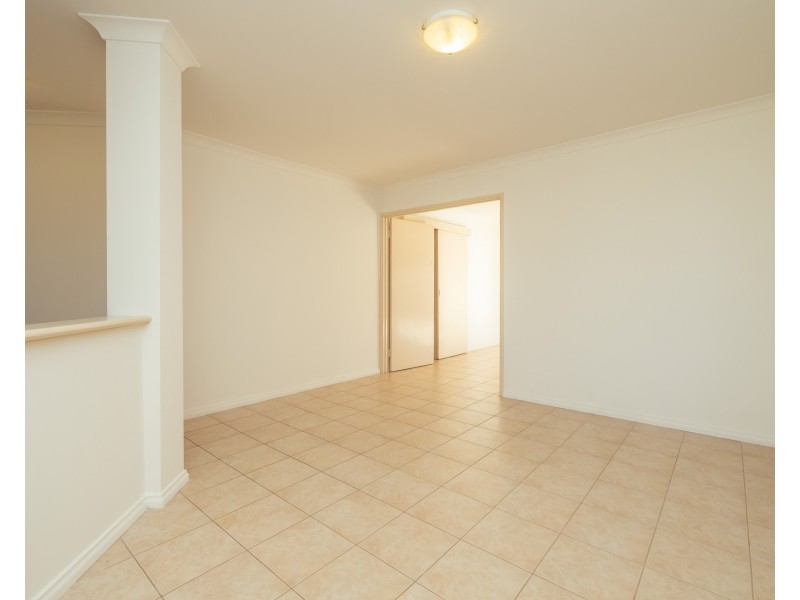 73 MONTORO DRIVE, Port Kennedy WA 6172