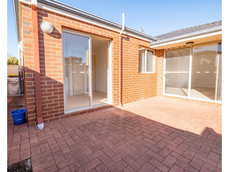 73 MONTORO DRIVE, Port Kennedy WA 6172
