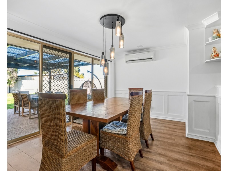 24 MANLY CRESCENT, Warnbro WA 6169