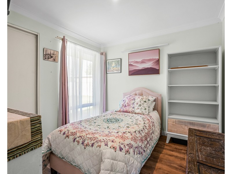 24 MANLY CRESCENT, Warnbro WA 6169
