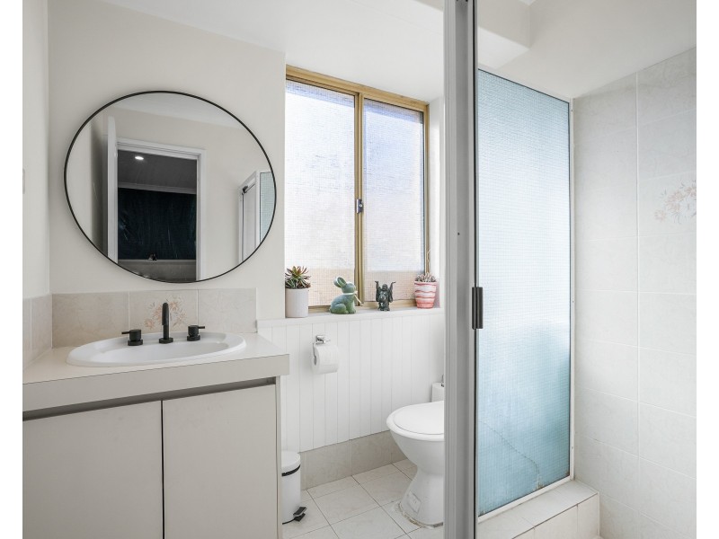 24 MANLY CRESCENT, Warnbro WA 6169
