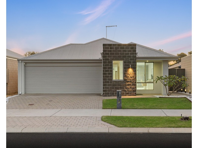 11 AUBURN WAY, Baldivis WA 6171