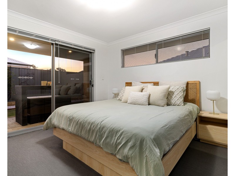 11 AUBURN WAY, Baldivis WA 6171