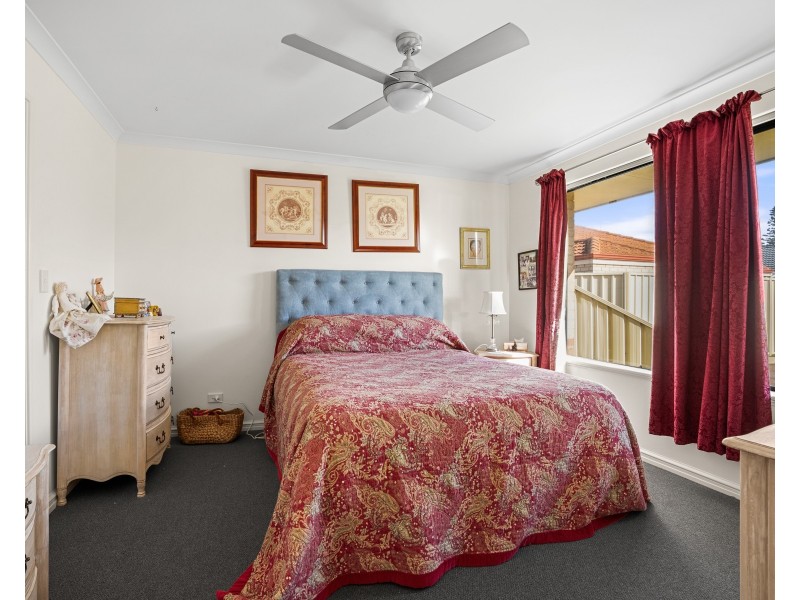 15/5 SAINTE MAXIME AVENUE, Port Kennedy WA 6172