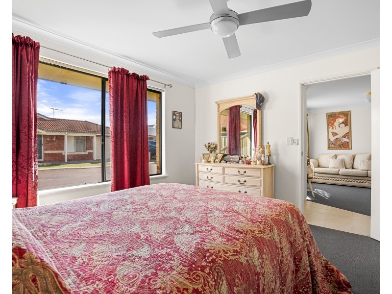 15/5 SAINTE MAXIME AVENUE, Port Kennedy WA 6172