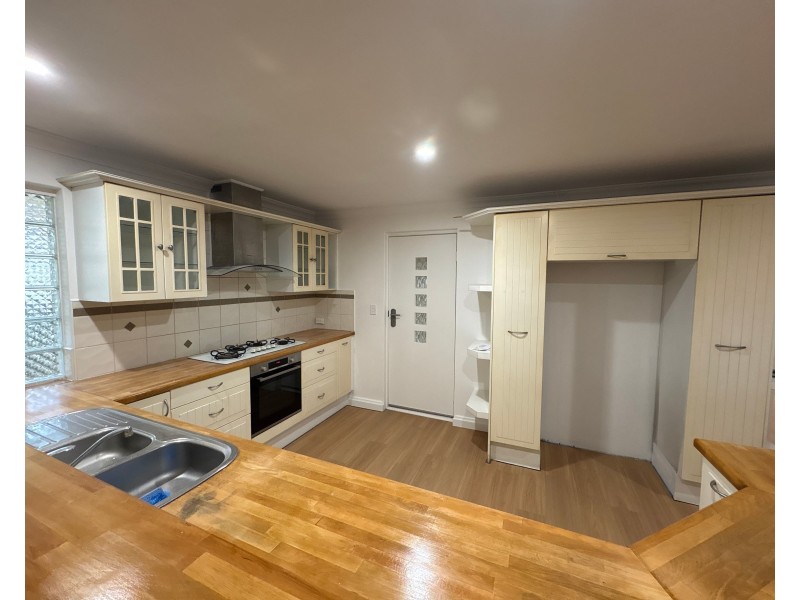 11 Dunham Retreat, Waikiki WA 6169