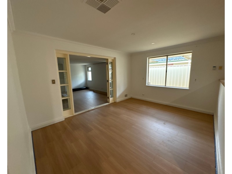 11 Dunham Retreat, Waikiki WA 6169
