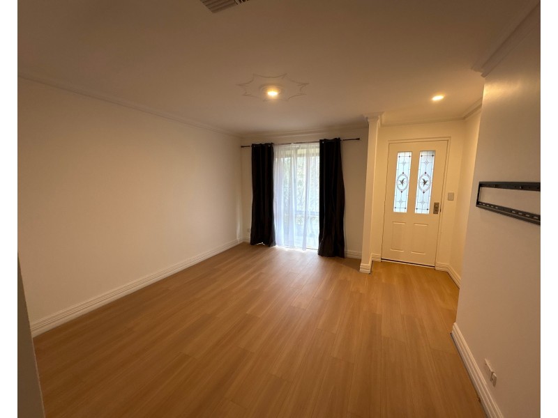11 Dunham Retreat, Waikiki WA 6169