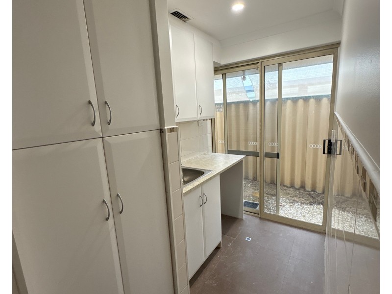11 Dunham Retreat, Waikiki WA 6169