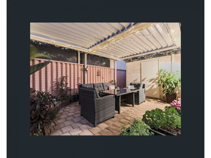 1/18 Harrison St, Rockingham WA 6168