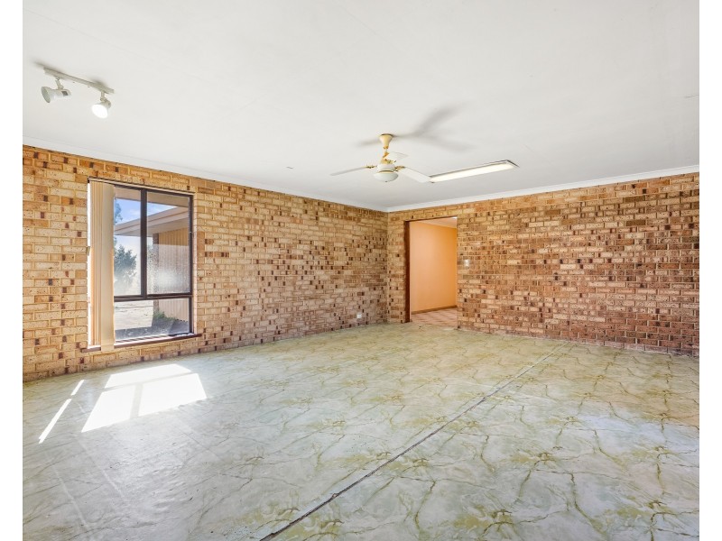 34 RICKETTS COURT, Rockingham WA 6168