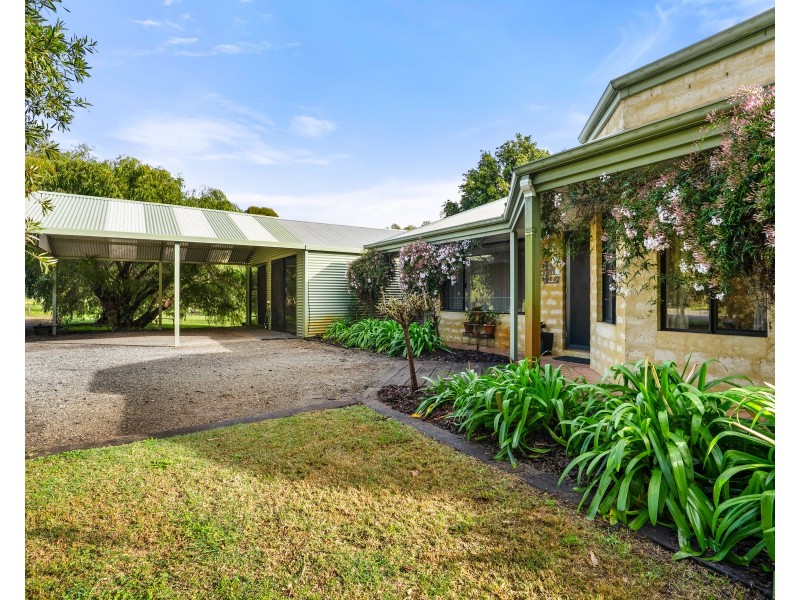 36 Beacham Road, Serpentine WA 6125